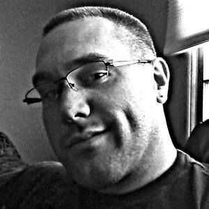 Meet your Posher, Dustin